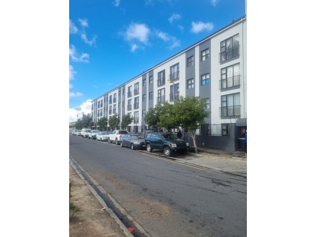  401 the square on tenth 20 nyman street , Maitland, Cape Town 